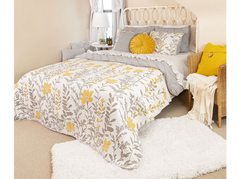 Bedding Bundle Aprile Quilt Set + Ravello Pintuck Comforter Set