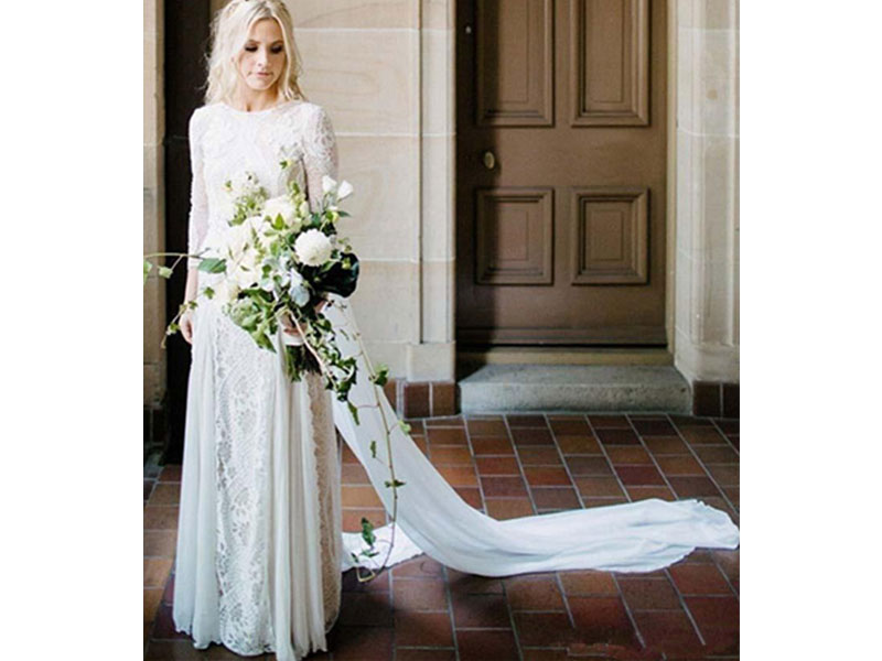 Women's Long Sleeves Backless Floor Length Lace Wedding Dresses
