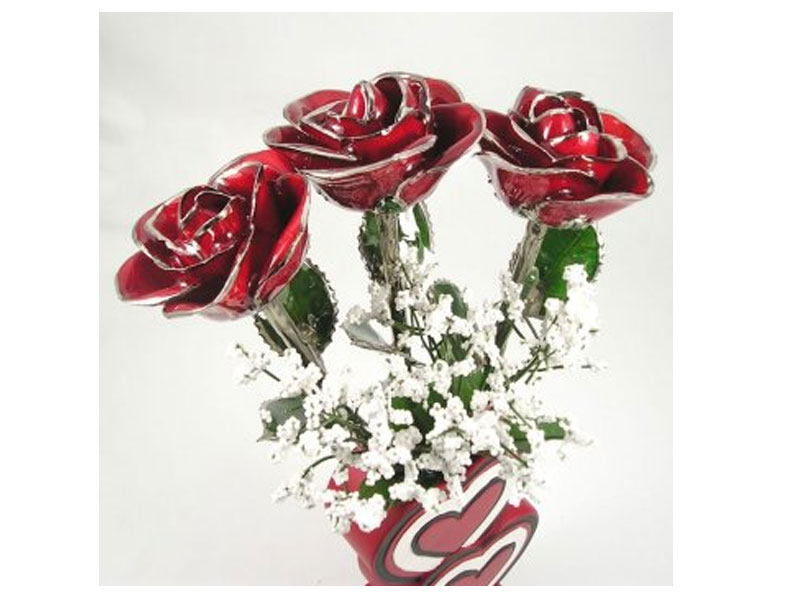 Past Present Future Silver Trim Roses & 3 Heart Vase