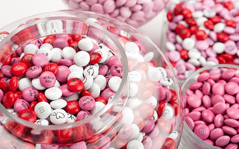 Personalize 20+ colors of M&M'S Candies