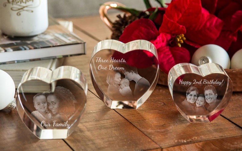 Potos Heart Shaped Laser Etched Ornaments That House 3D Images