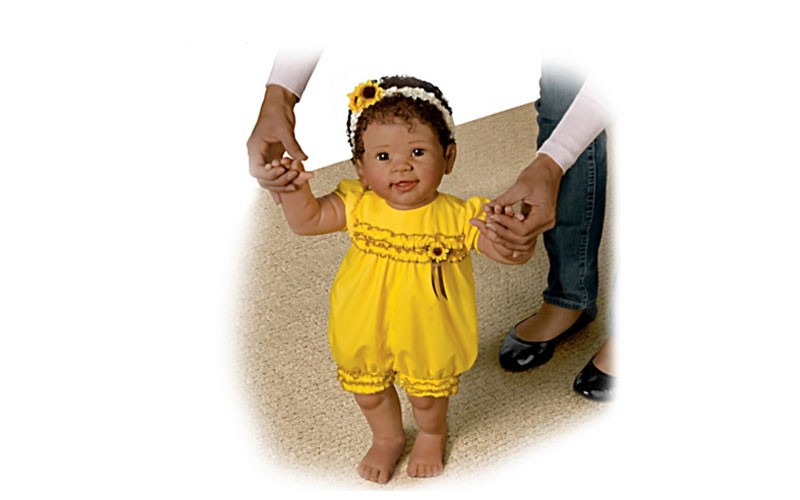 Linda Murray Kiaras First Steps Walking Baby Doll