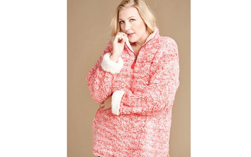 Oddi Plus Size Frosty Tipped Sherpa Pullover in Red