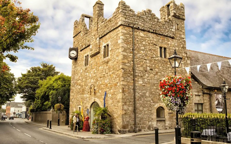 8 Nights Ireland B&B Vacation W/ Castle Hotel