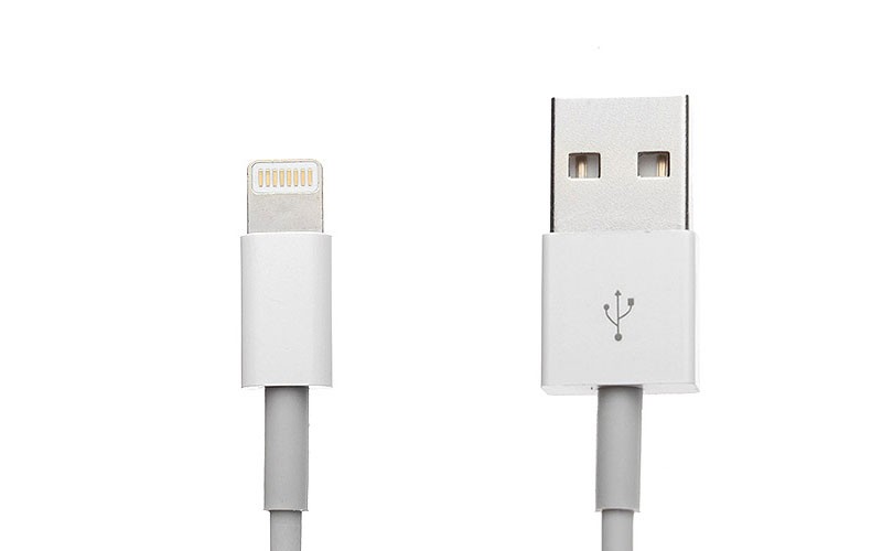USB 2.0 to 8-Pin Data Sync / Charging Cable for iPhone 6 / 5s / 5c / 5 and More