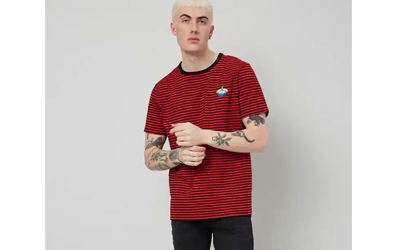 Embroidered Ramen Graphic Striped Tee For Mens