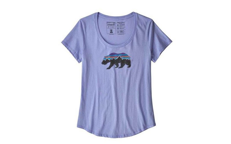 Patagonia Women’s Fitz Roy Bear Organic Scoop T-Shirt in Light Violet Blue